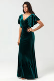 Confiadamente carismático Una línea V-Neck Peacock Velvet Bridesmaid Vestido de dama de honor con volantes