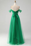 Vestido de Fiesta Largo en Verde Oscuro, Tipo Una Línea con Corsé y Sin Hombros