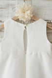 Vestido de niña de las flores de organza blanca con lazo