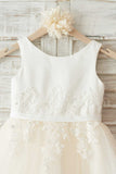 Vestido de tul marfil para niña