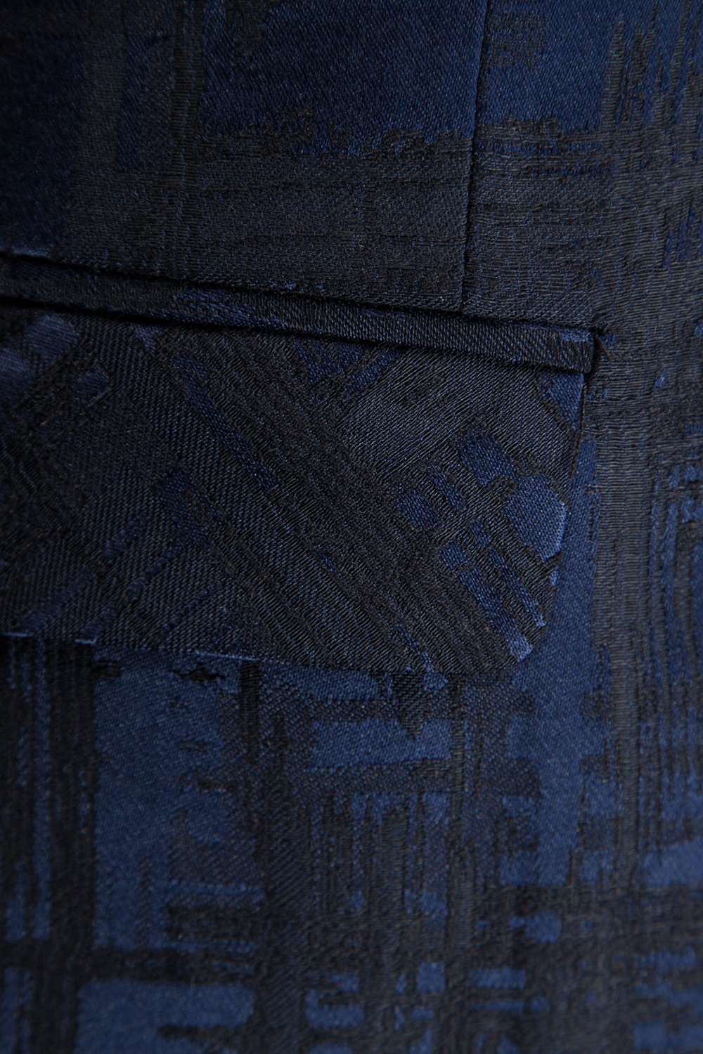 Traje de hombre de solapa con muescas azul oscuro de 2 piezas