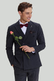 Traje de rayas oscuras de 3 piezas para hombre