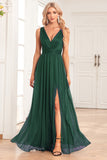 Vestido de fiesta verde oscuro con escote en V brillante de línea A con abertura