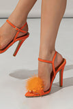 Sandalias de tacón de aguja con punta abierta de plumas naranjas