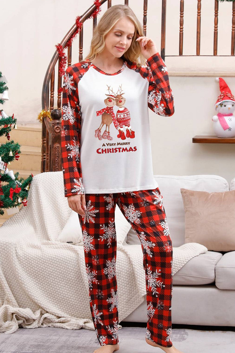 Pijama navideño familiar a juego a cuadros con copo de nieve