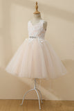 Vestido champán de encaje y tul para niña