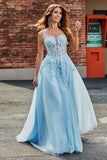 Precioso vestido de fiesta con corsé azul claro con correas de espagueti de una línea con apliques