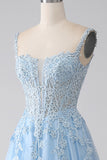 Vestido de fiesta con corsé azul claro de línea A con apliques