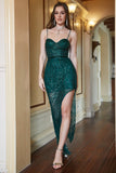 Vestido de fiesta de lentejuelas verde oscuro con tirantes y abertura
