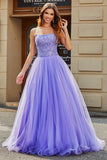 Impresionante vestido de fiesta largo lila sin tirantes de una línea con abalorios