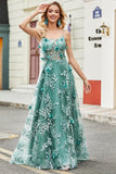 Tirantes de espagueti verde Un vestido de fiesta de línea con apliques