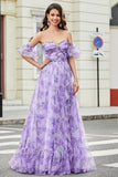 Vestido de fiesta de una línea con estampado lavanda y mangas extraíbles