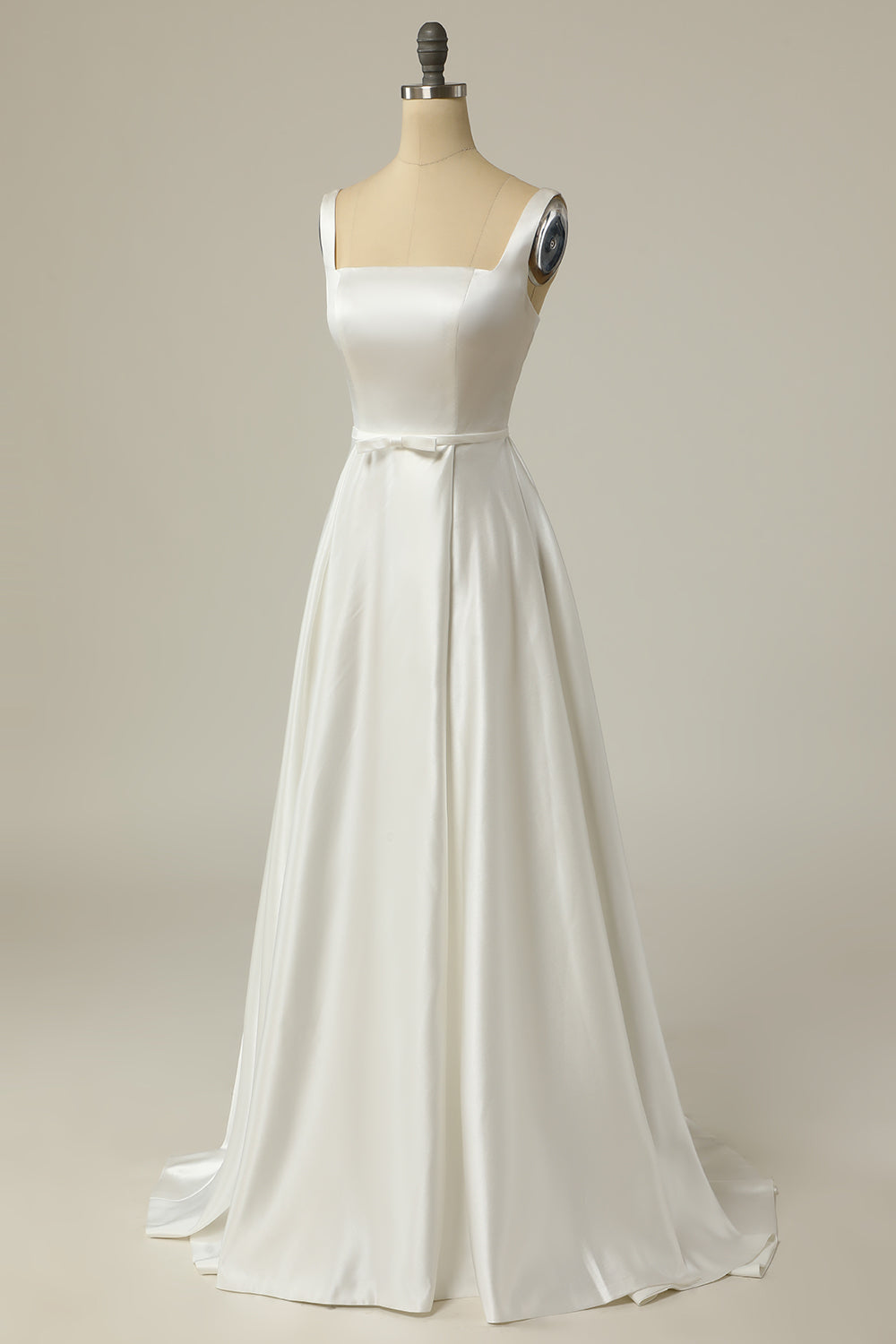 Vestido de novia largo de satén blanco con escote cuadrado y sencilla línea A