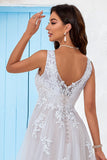 Apricot Tulle Sweep Train A Line Vestido de novia con encaje